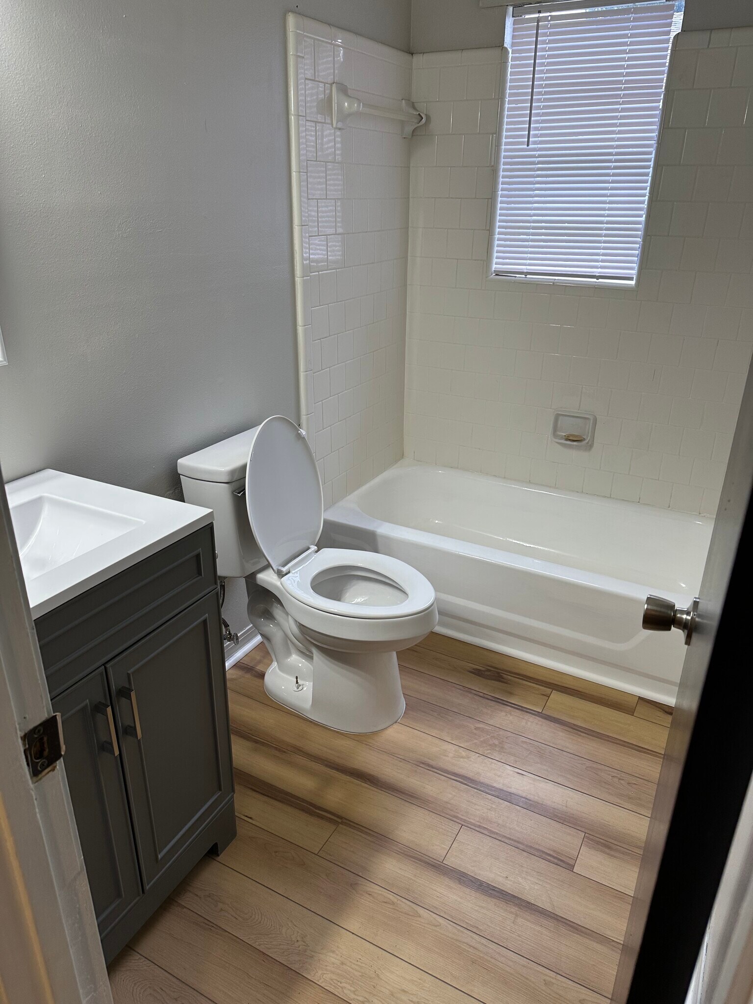 Building Photo - 219 N Carys Ln