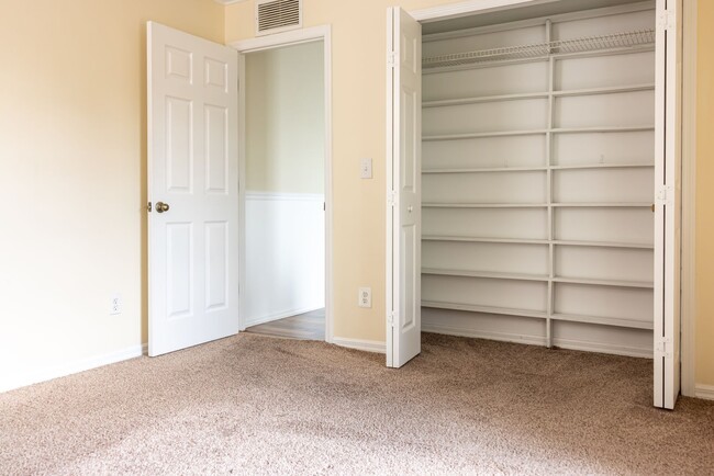 Building Photo - SFH Cape Coral 2301