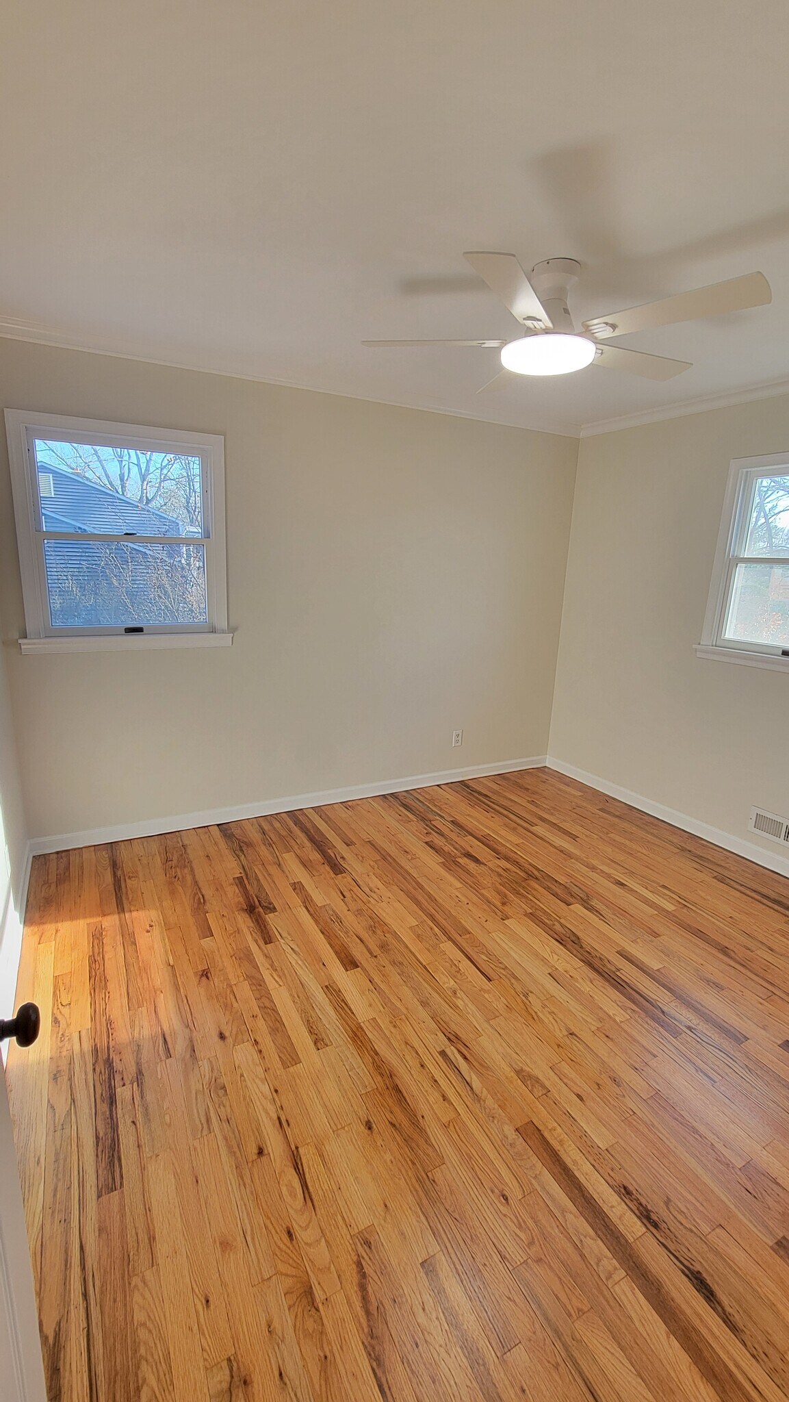 Building Photo - 23 Princeton Dr