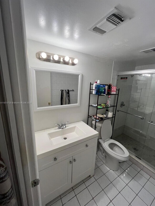 Building Photo - 11295 SW 88th St