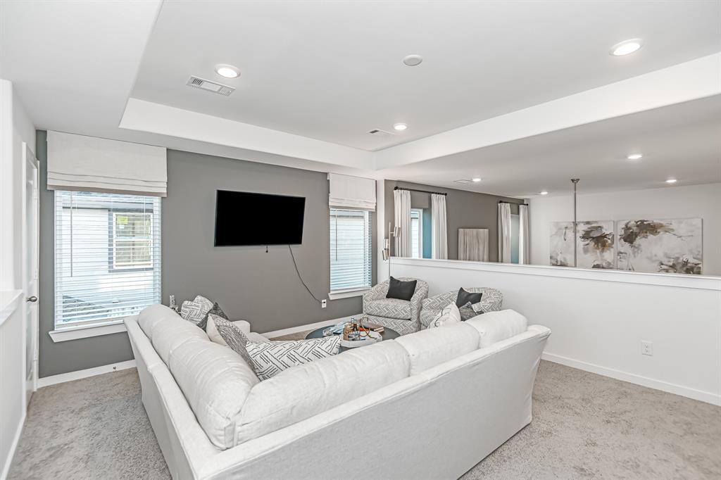 Building Photo - 17035 Jasmine Cottage Dr
