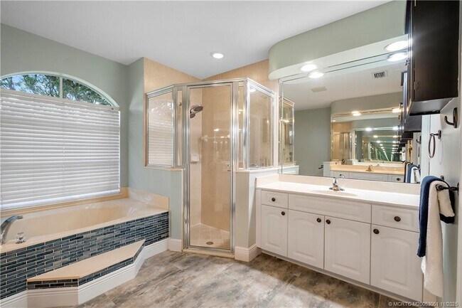 Building Photo - 4213 SW Utterback St