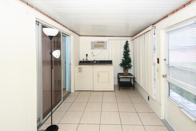 Building Photo - 11824 Bayonet Ln