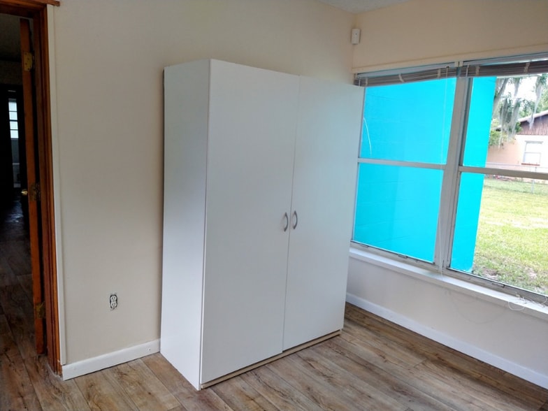 Building Photo - 3300 St Johns Ave