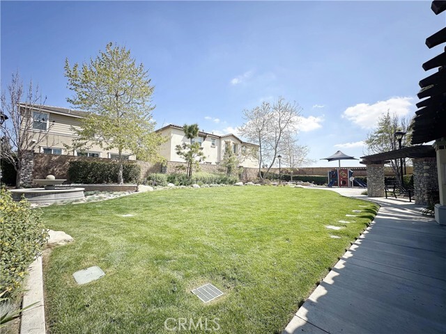 Building Photo - 681 Huron Pl