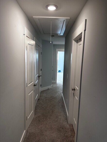 Building Photo - 6036 Gracious Dr