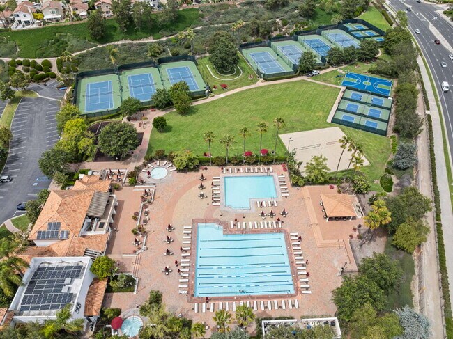 Building Photo - Single level home in Laguna Niguel