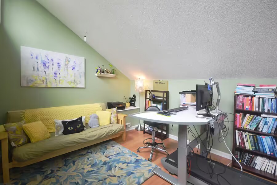 Loft with office setup - third floor - 318 Sterling St