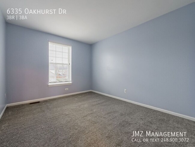 Building Photo - 6335 Oakhurst Dr