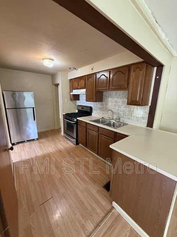Building Photo - 1246 Darr Dr