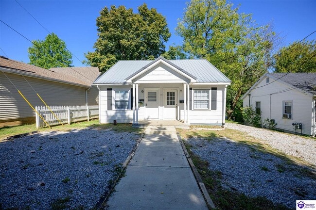 Primary Photo - 105 Beech St