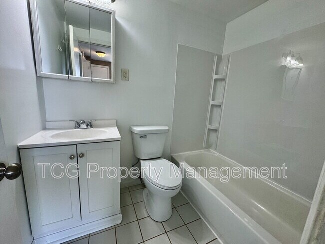 Building Photo - 1443-1467 Catherine St