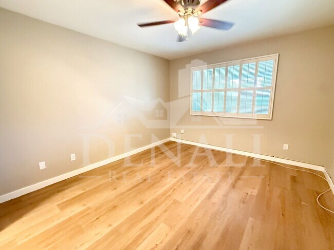Building Photo - 8314 E Keim Dr
