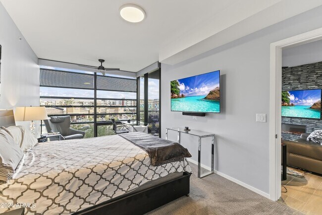 Building Photo - 7180 E Kierland Blvd