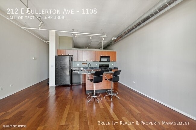 Building Photo - 1 Bed 1 Bath in the South Loop with amazin...
