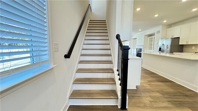 Building Photo - 100 Agnew Wy