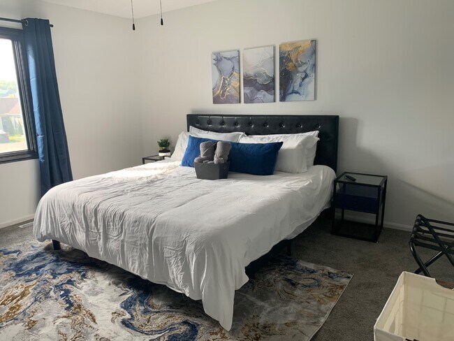 Building Photo - 5808 Stormcroft Ave