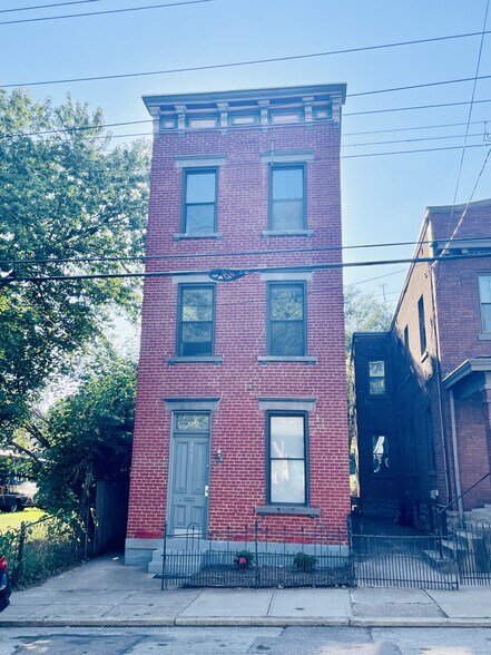 Primary Photo - 1813 Highland Ave