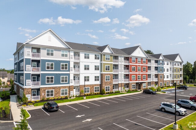 Building Photo - Linden Lofts