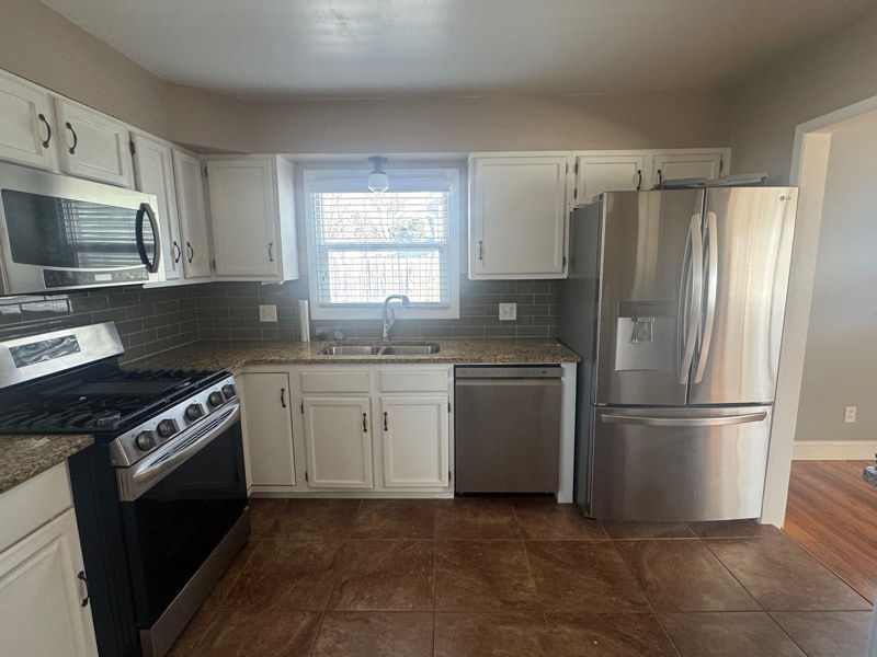 Building Photo - 2666 Shrewsbury Rd