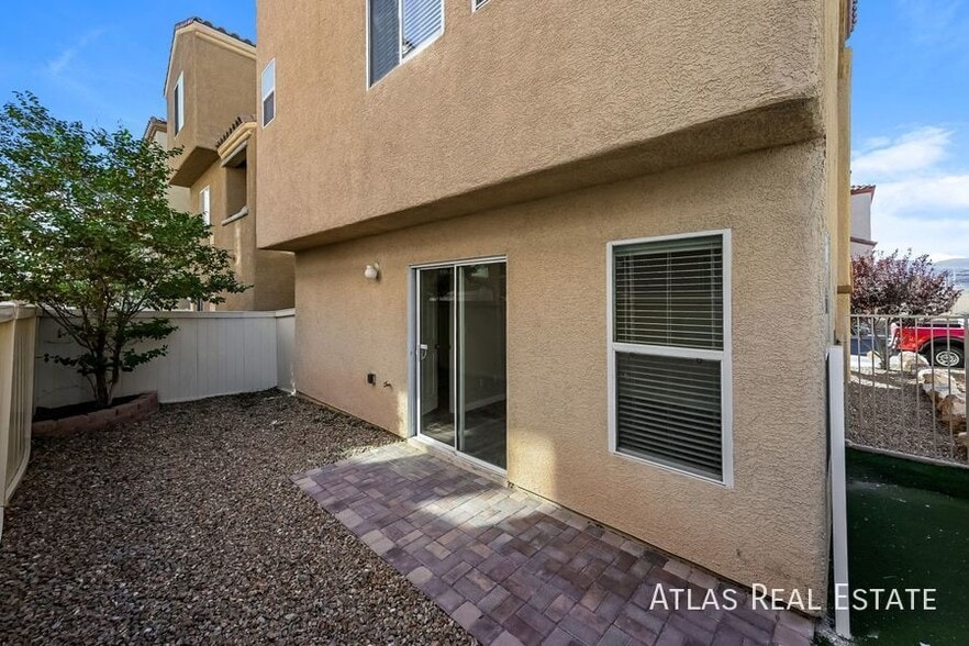 Building Photo - 9388 Roping Cowboy Ave