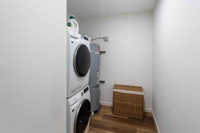 Building Photo - 1500 Rycroft St