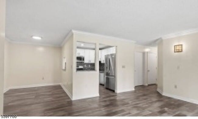 Building Photo - 24 Amberly Ct