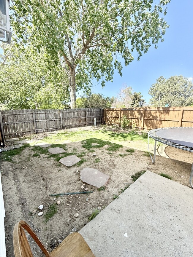 Building Photo - 2740 Susan Dr