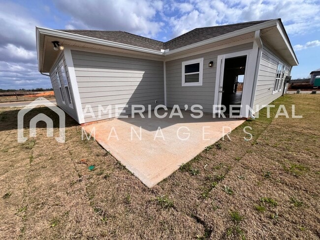 Building Photo - New Construction Home for Rent in Robertsdale, AL!!!