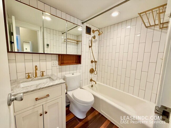 Building Photo - 1260 21st St NW