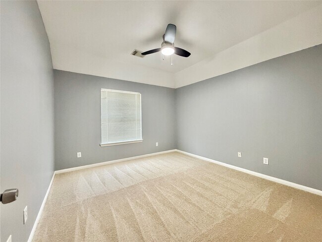 Building Photo - 24327 Lanning Dr