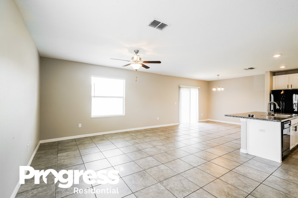 Building Photo - 15423 Dark Star Ln