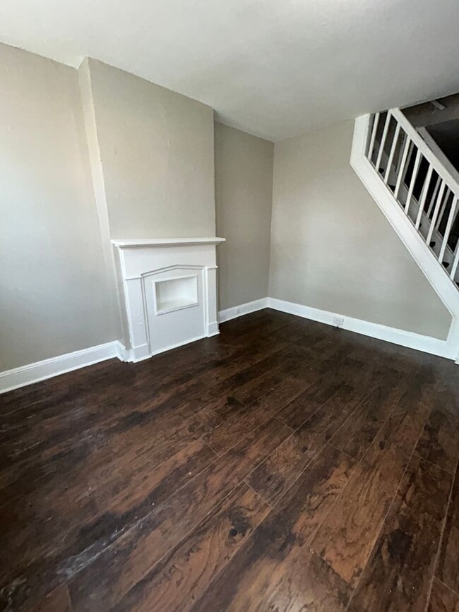 Building Photo - 821 Southard St