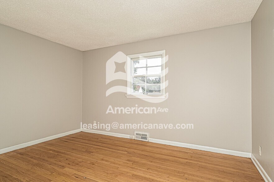 Building Photo - 9301 Nelan Dr