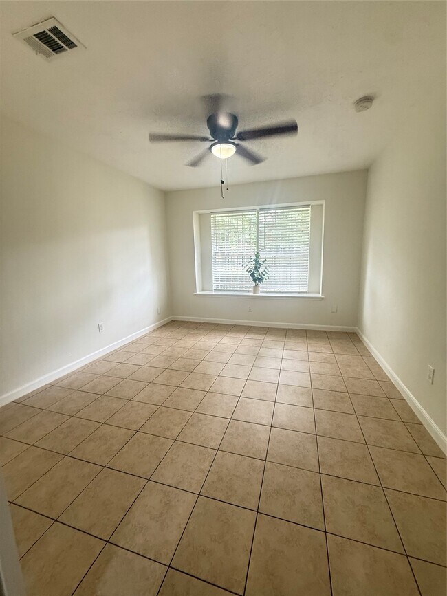 Building Photo - 12335 W Village Dr