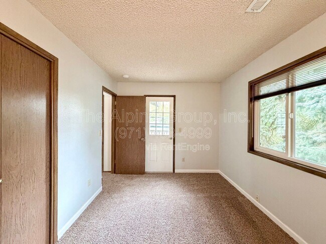 Building Photo - 5462 SW Murray Blvd