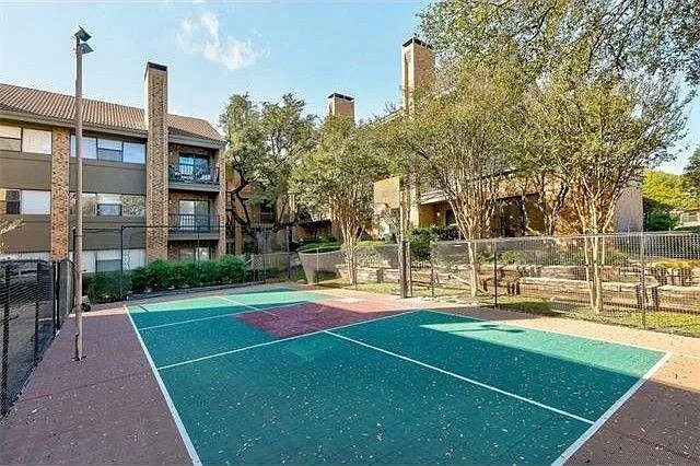 Building Photo - 8888 Tallwood Dr