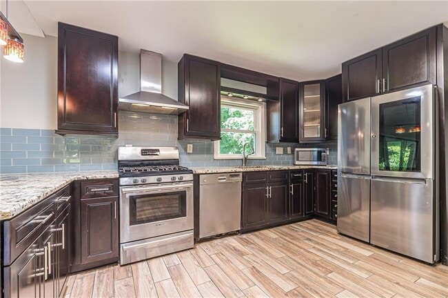 Building Photo - 1574 Old Spring House Ln