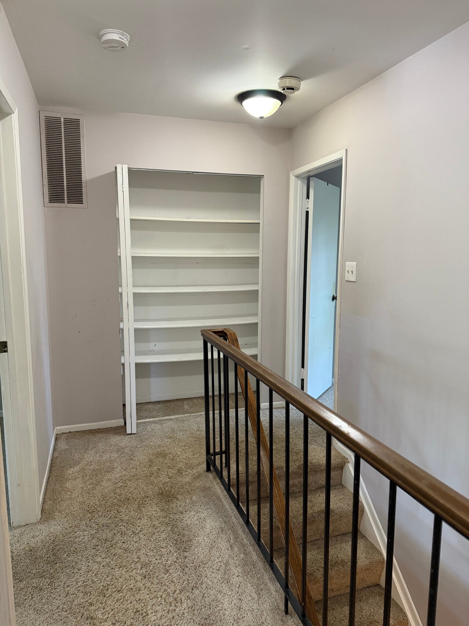Building Photo - 7028 Palamar Turn
