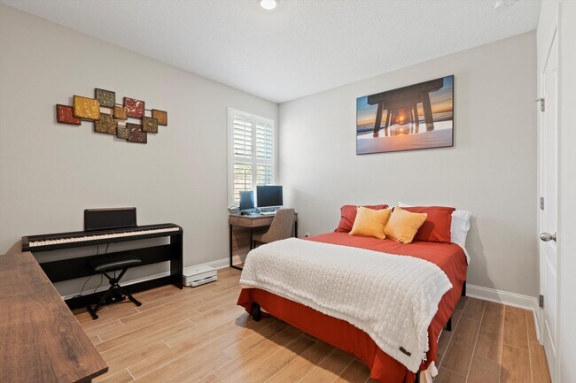 Building Photo - 97 Thistleton Wy