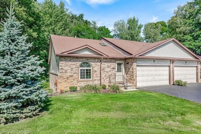 Building Photo - 7041 South Bluewater Drive - 1