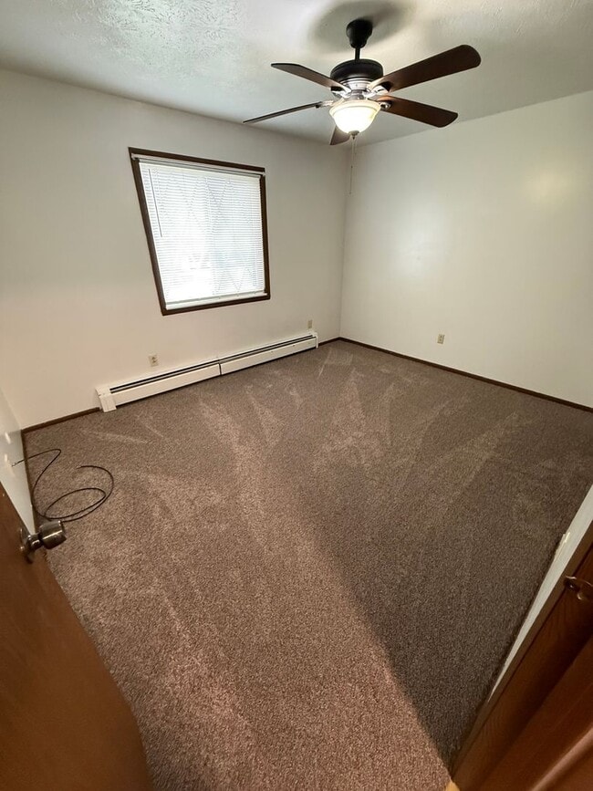 Building Photo - 8423 Colwyn Ct