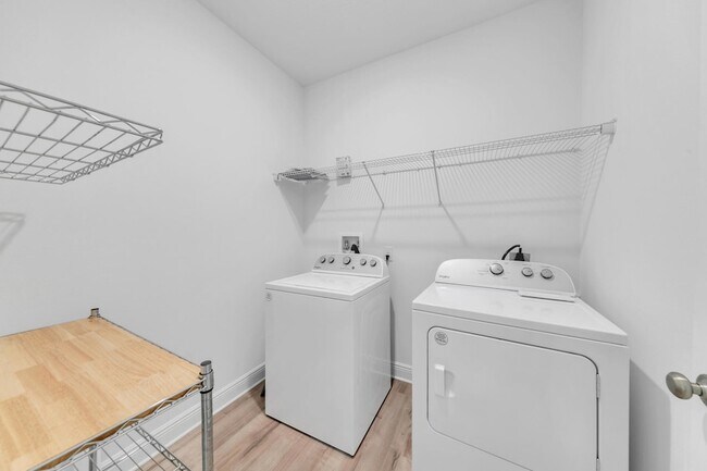 Building Photo - 247 JRS Wy