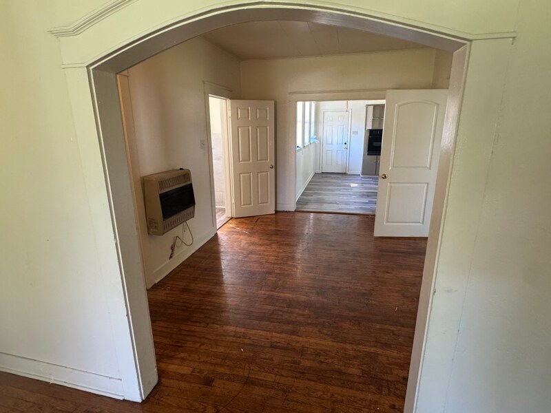 Building Photo - 4863 Douglas Ave