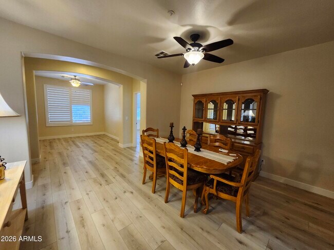 Building Photo - 12864 W Hedge Hog Pl