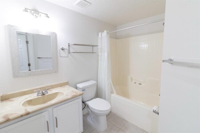 Building Photo - 9510 Newdale Way