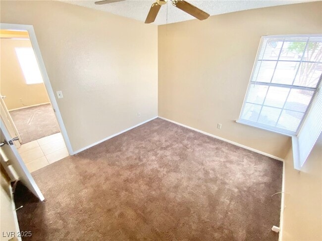 Building Photo - 4420 Faberge Ave