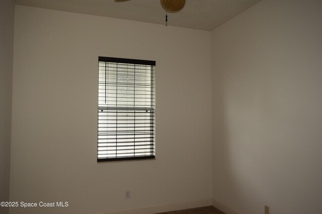 Building Photo - 1170 Eleuthera Dr NE