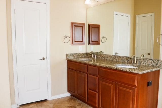 Building Photo - 1404 Harvest Bend Ln