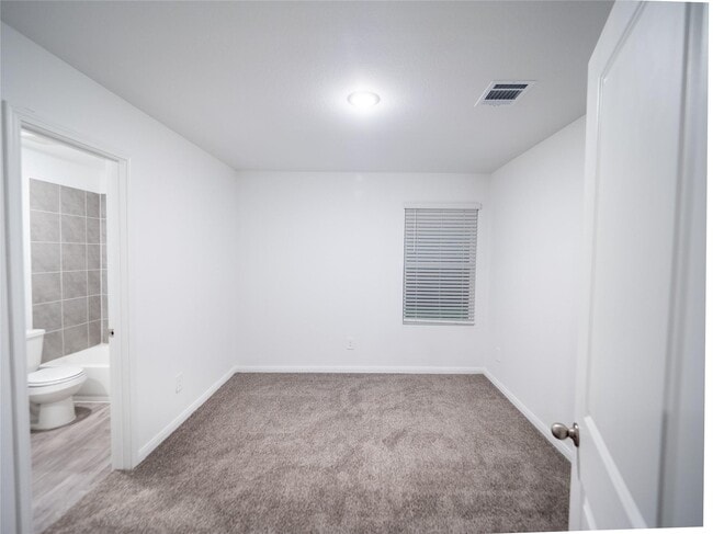 Building Photo - 16331 Jasmine Marie Pl